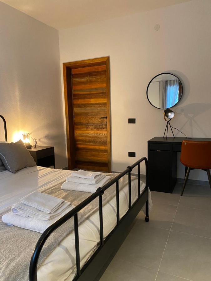 Il Vecchio Casale B&B Sedini Exterior foto